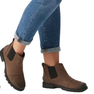 Sorel Emelie Chelsea Boots Brown Size 8